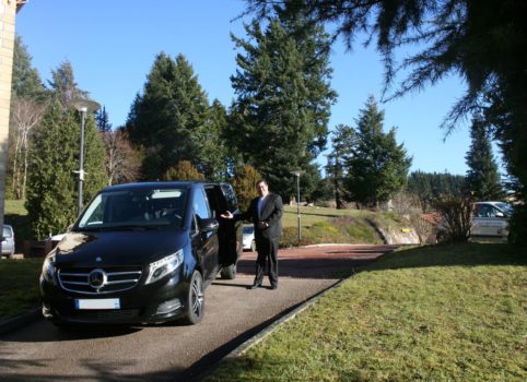 PRIVATE CARS : 7/8 PERSONS